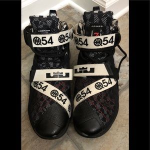 LeBron Soldier IX Quai 54 Limited